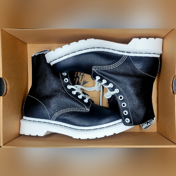 Martens Pascal Leather Boots Black/White Sz Women NIB